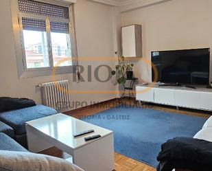 Living room of Flat for sale in Vitoria - Gasteiz  with Heating, Storage room and Furnished