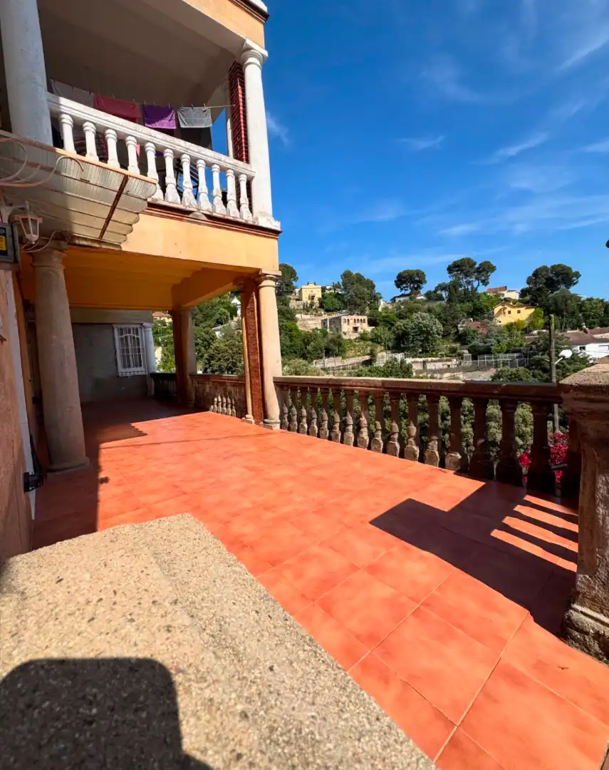 Terraza de Piso en venta en Sant Cugat del Vallès con Calefacción, Trastero y Horno