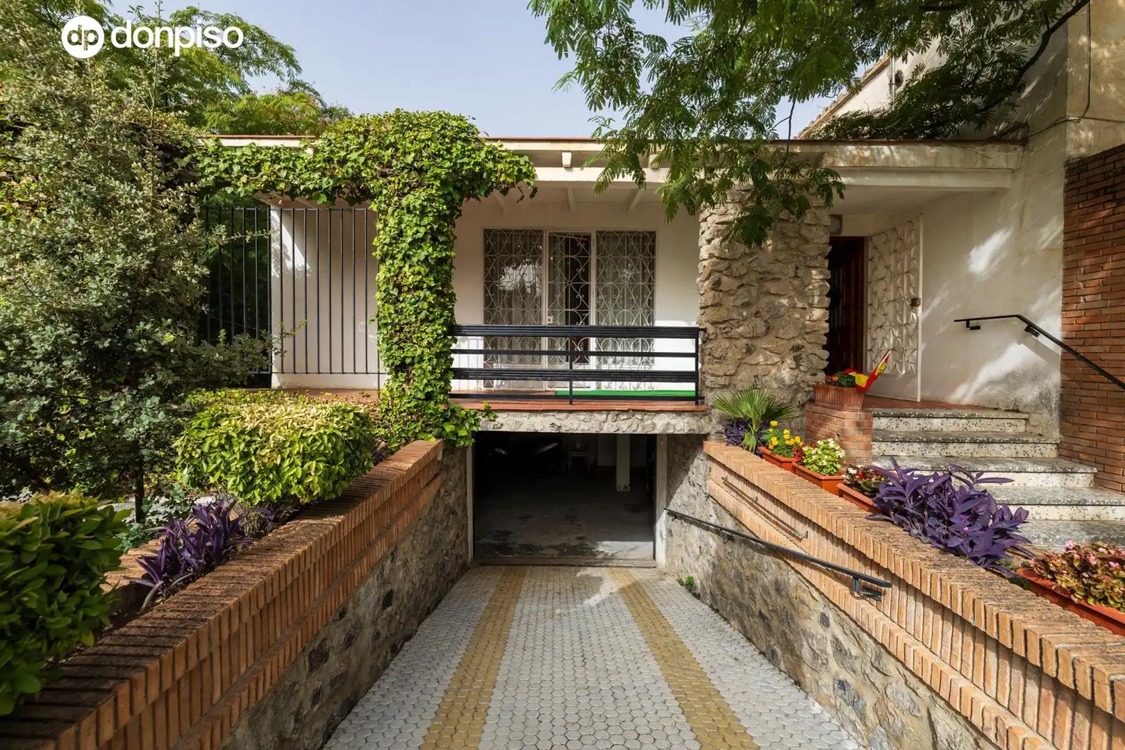 Vista exterior de Casa o chalet en venta en Armilla con Aire acondicionado, Calefacción y Jardín privado