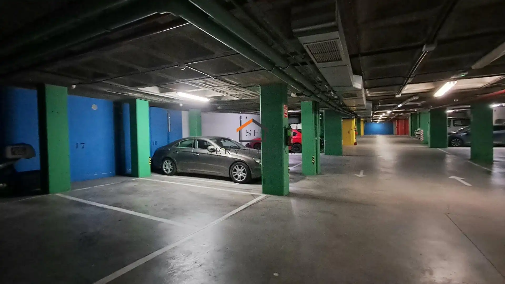 Parking of Garage for rent in  Madrid Capital