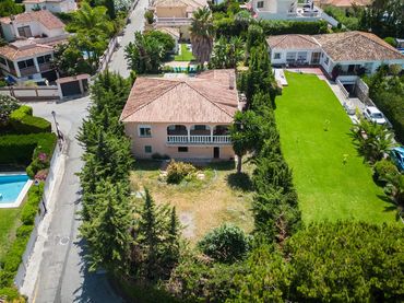 Local comercial en venda a Río Real - Los Monteros