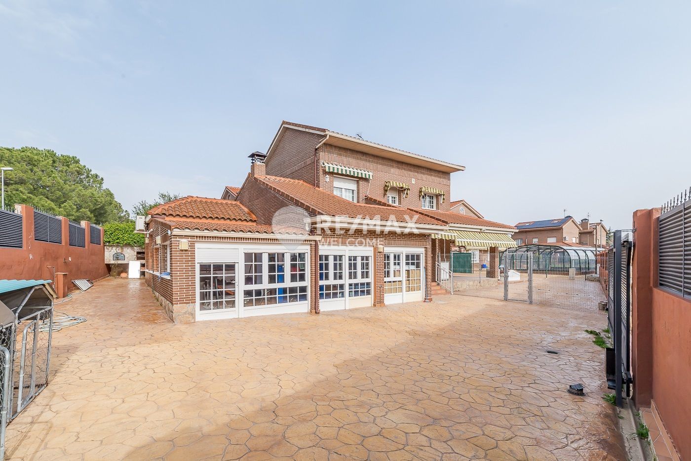 Exterior view of House or chalet for sale in Guadarrama  with Air Conditioner, Heating and Terrace