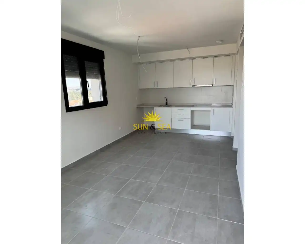 Kitchen of Apartments for rent in Elche / Elx  with Air Conditioner, Heating and Balcony