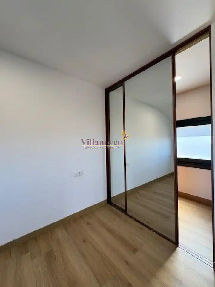 Dormitori de Àtic de lloguer en Vigo 