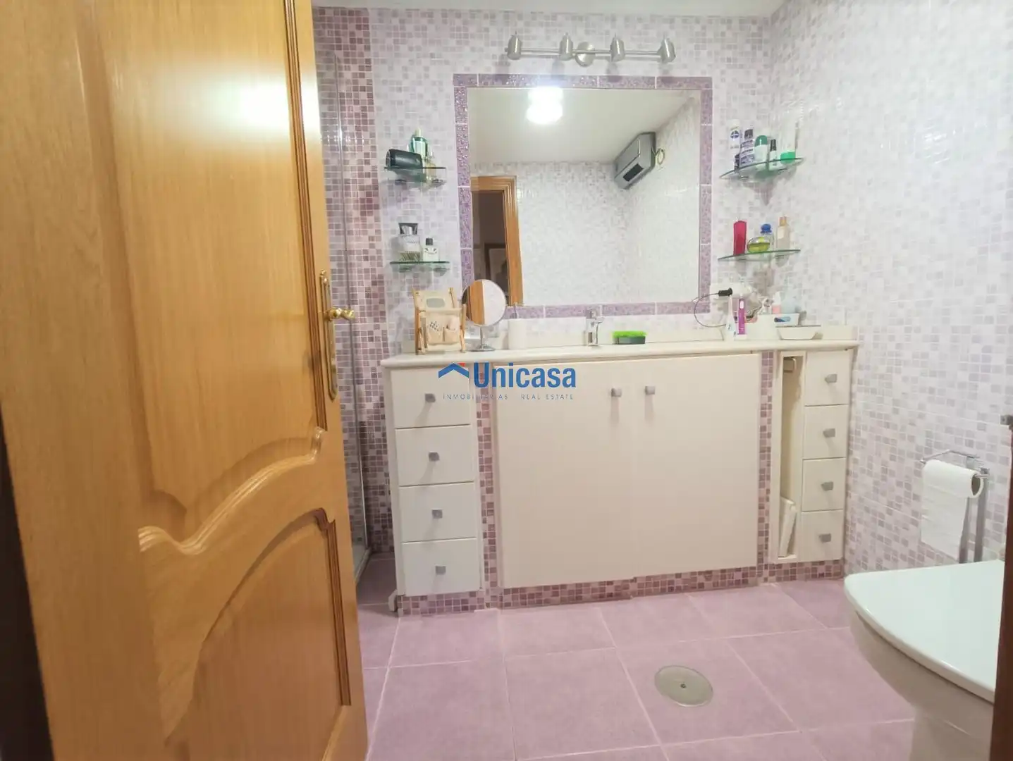Baño de Piso en venta en Málaga con Aire acondicionado, Terraza y Amueblado