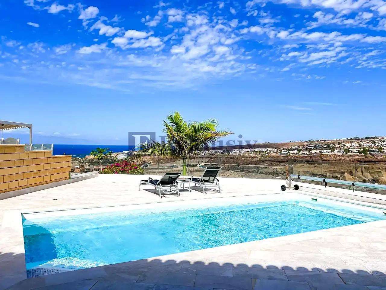 Casa con piscina en venta en Costa Adeje, imagen 2
