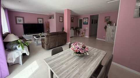 Planta baja en venta con 4 habitaciones, vestidor, 2 baños, cocina, salóncomedor, lavadero, barbacoa, trastero, terraza y jardín e, imagen 2