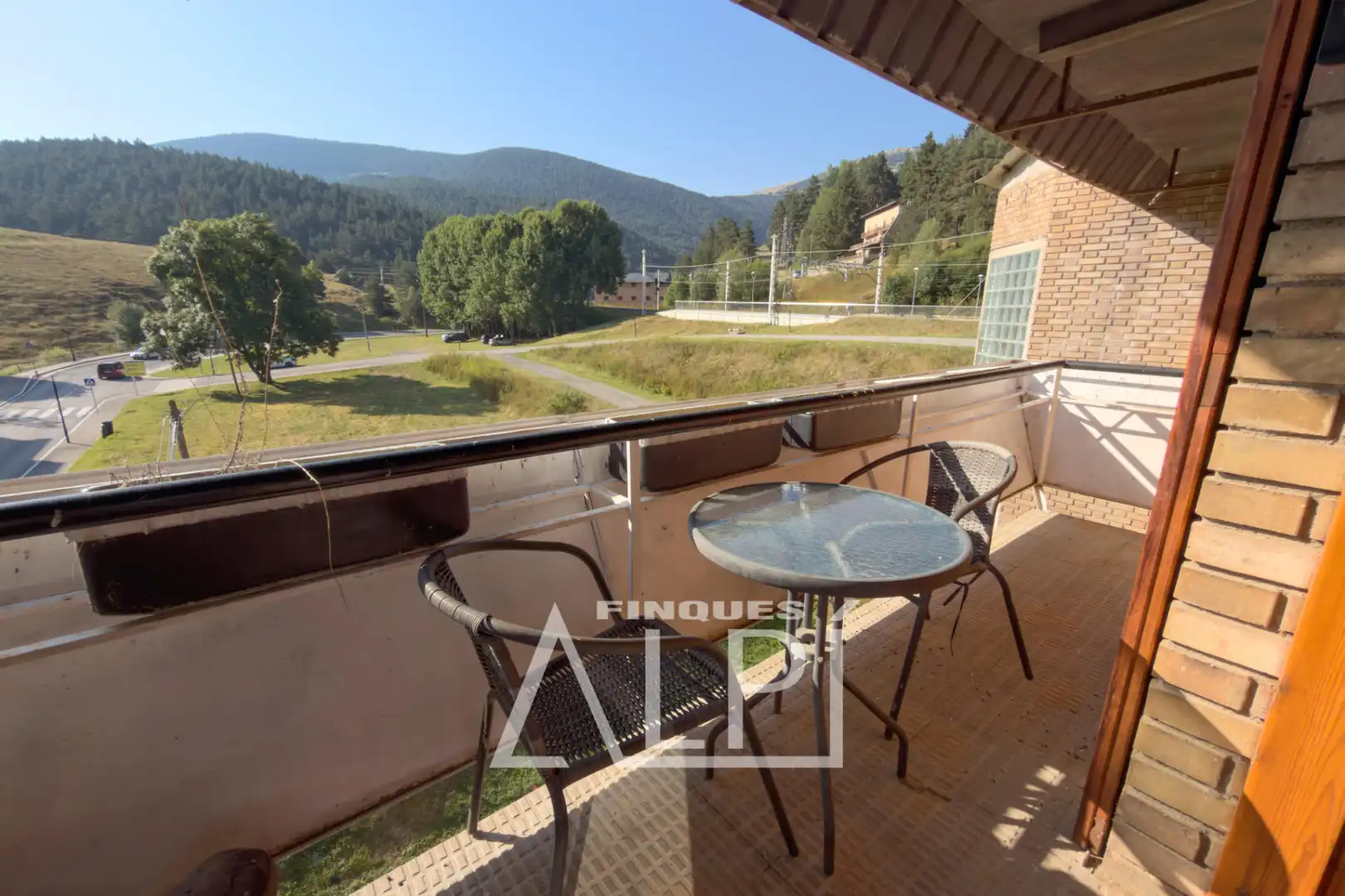 Terrace of Apartments for sale in Alp  with Heating, Storage room and Furnished