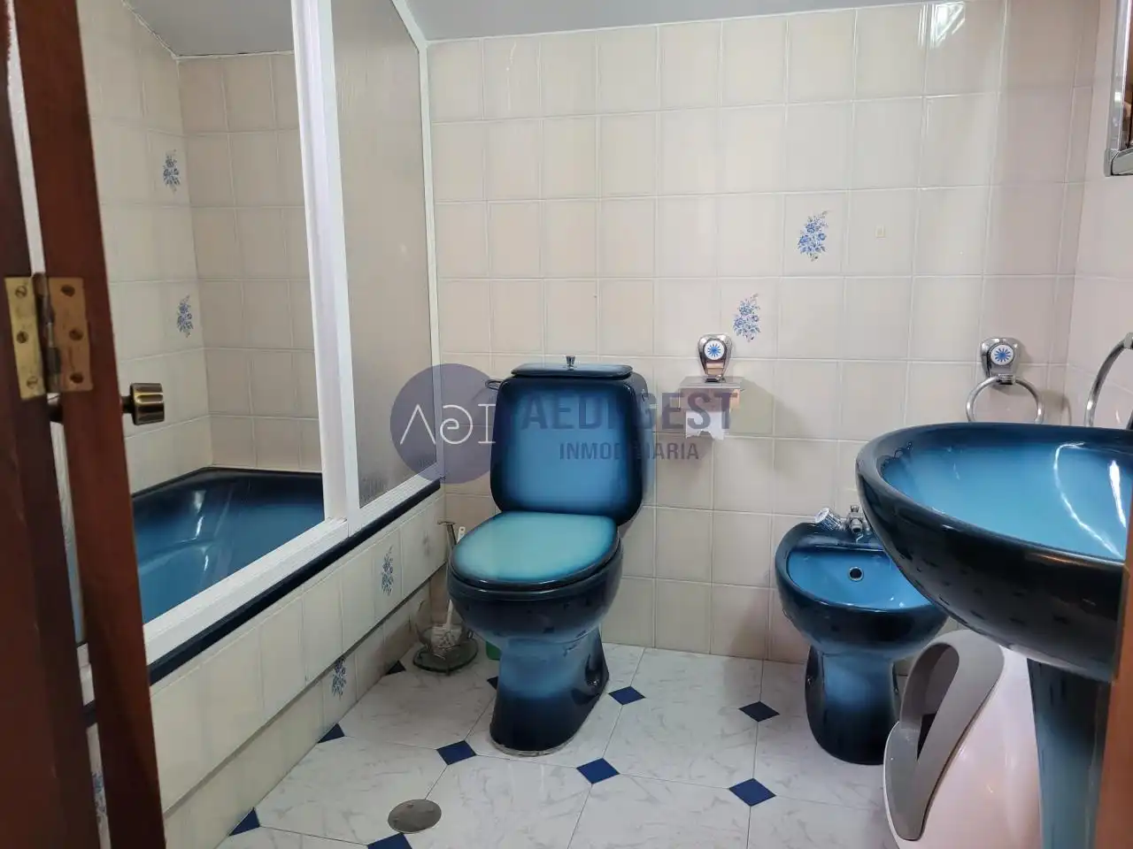 Bathroom of Houses for sale in Nigrán  with Heating, Private garden and Terrace