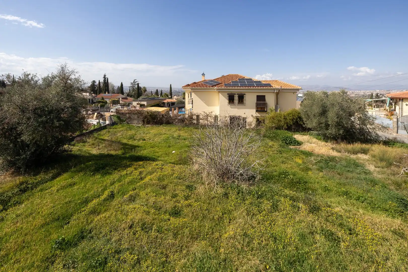 Lands and plots for sale in Calle Madrid 18