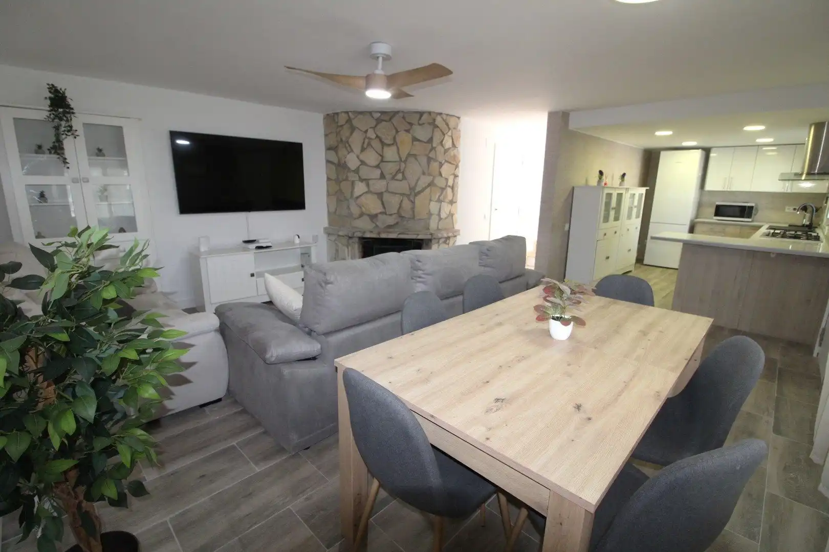 Sala d'estar de Casa o xalet en venda en Lloret de Mar amb Terrassa i Piscina