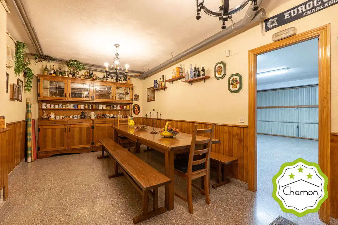 Comedor de Casa adosada en venta en Loiu con Calefacción y Jardín privado