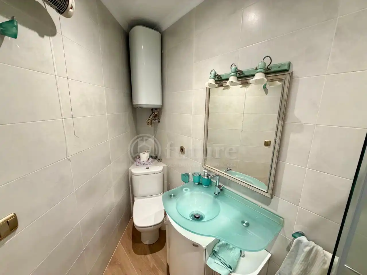 Baño de Piso de alquiler en Salamanca con Amueblado y Balcón