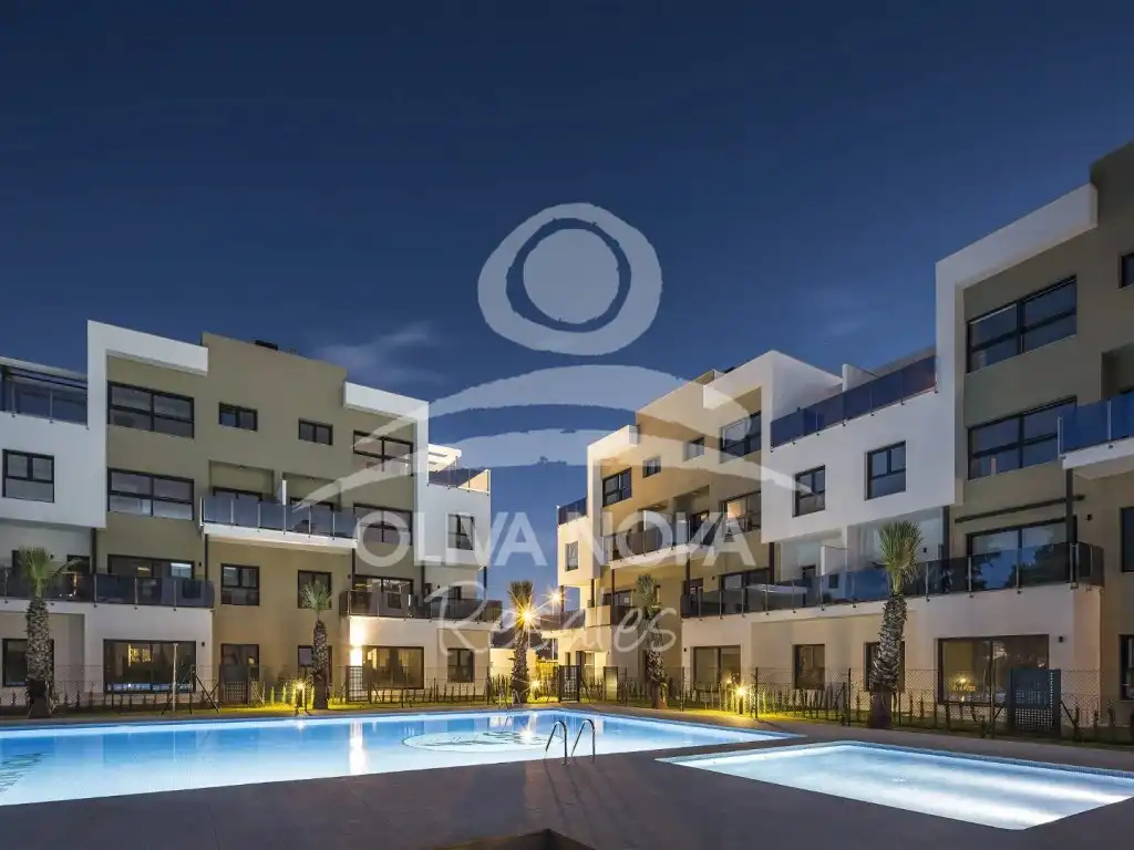 Apartamento en venta en Avenida Matisse, Oliva Nova, Oliva