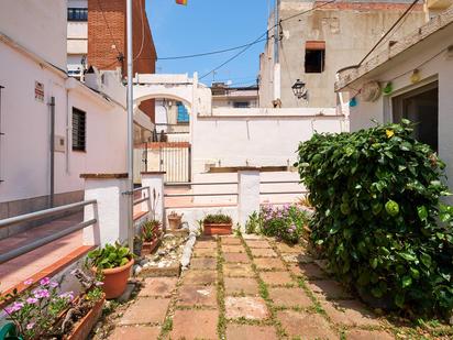 Vista exterior de Casa o xalet en venda en Vilassar de Mar amb Calefacció, Jardí privat i Terrassa
