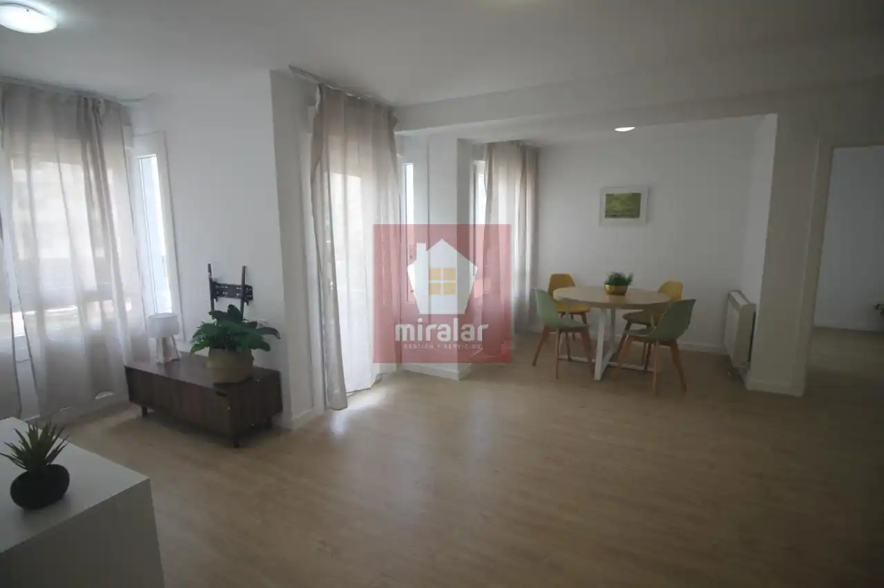 Wohnzimmer von Wohnung zur Miete in Salceda de Caselas mit Heizung und Möbliert