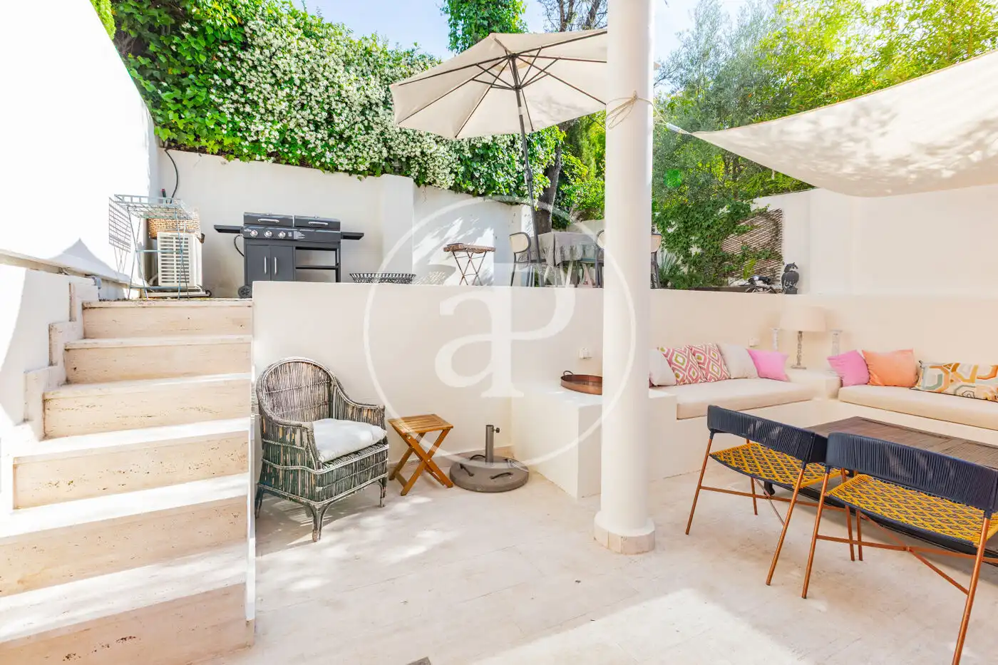 Terraza de Casa adosada en venta en Madrid con Aire acondicionado, Calefacción y Jardín privado