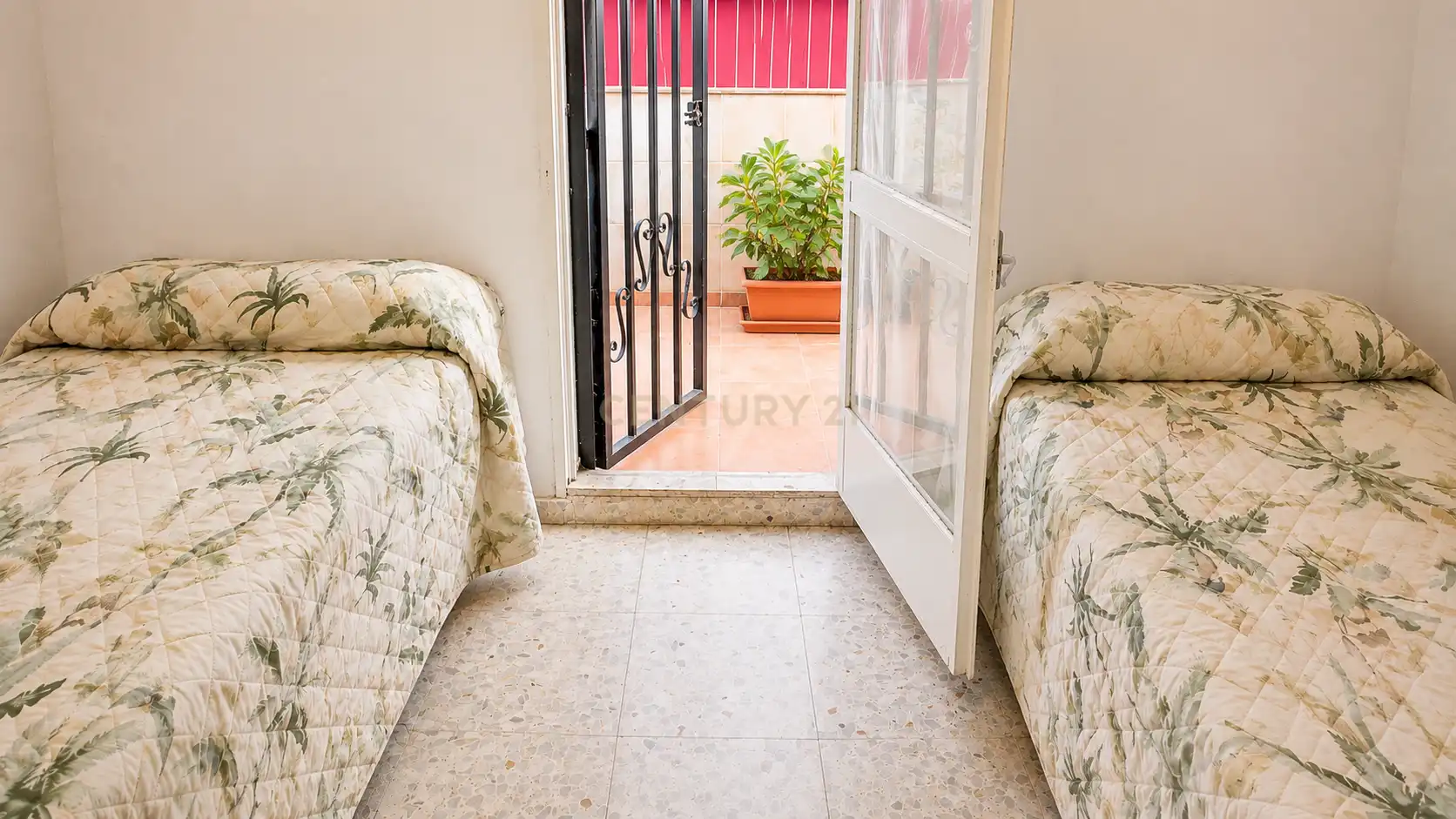 Balcony of Houses for sale in Cáceres  with Balcony