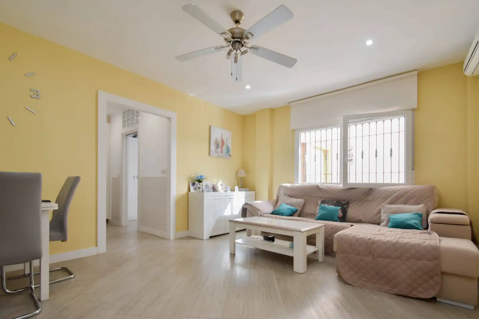 Living room of Flat for sale in Atarfe  with Air Conditioner