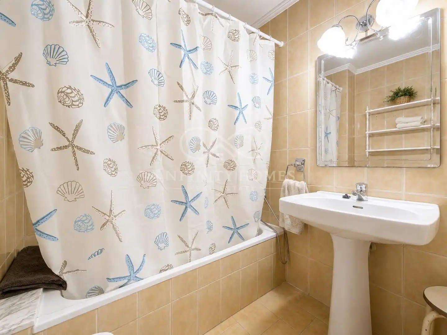 Bathroom of Flat for sale in Es Castell