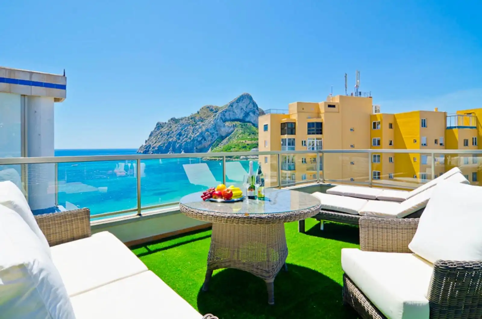 Terrace of Attic for sale in Calpe / Calp  with Air Conditioner, Terrace and Furnished