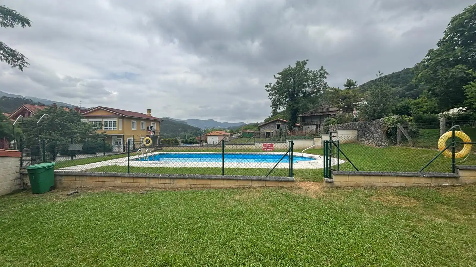 Schwimmbecken von Wohnung zum Verkauf in Ramales de la Victoria mit Heizung, Terrasse und Möbliert