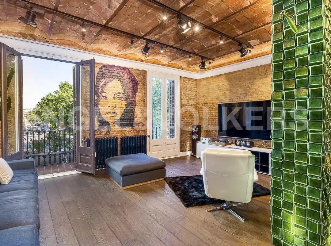 Living room of Flat for rent in  Barcelona Capital  with Air Conditioner, Heating and Parquet flooring