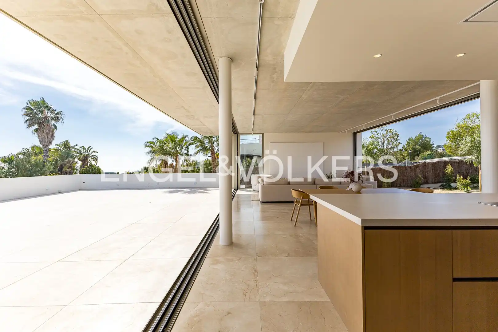 Vista exterior de Casa o chalet de alquiler en Sitges con Aire acondicionado, Calefacción y Jardín privado