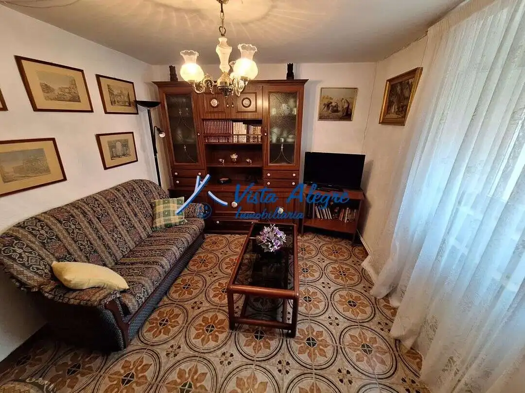 Sala de estar de Casa o chalet en venta en Ollauri con Calefacción, Trastero y Amueblado