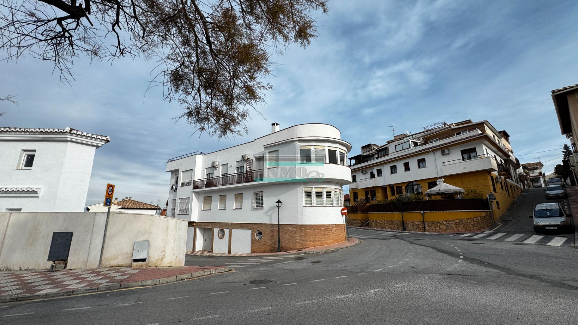 Vista exterior de Dúplex en venda en Cájar amb Aire condicionat i Balcó