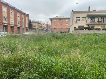 Terreny residencial en venda a Calle FONT