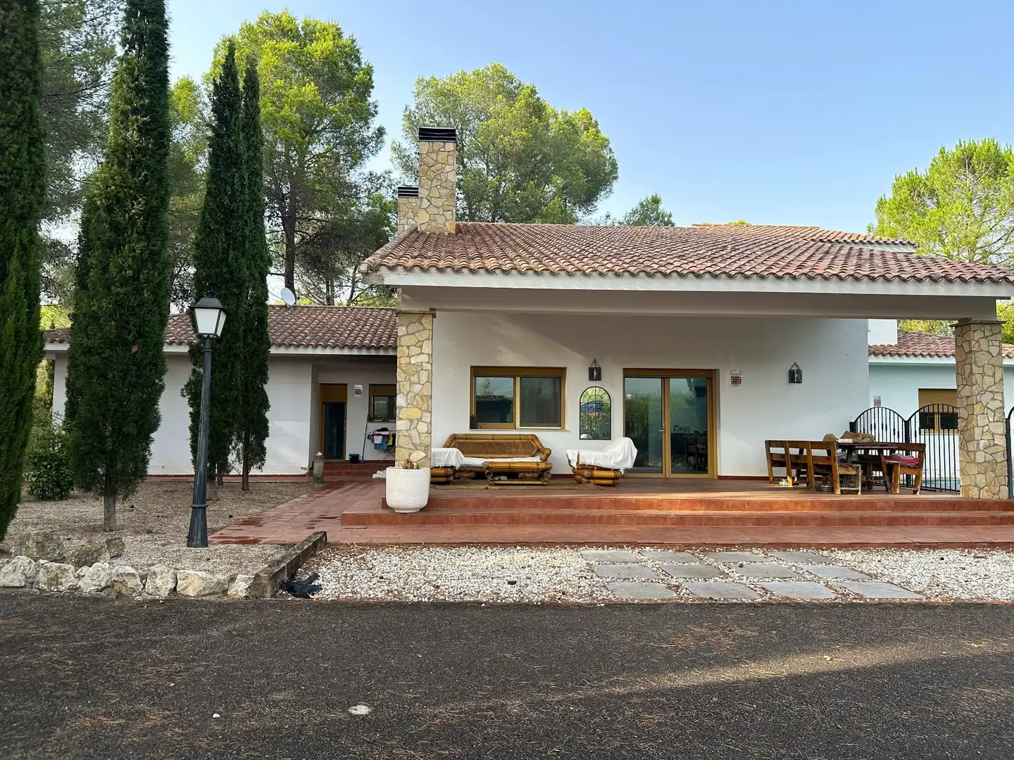 Vista exterior de Casa o chalet en venta en Ontinyent con Calefacción, Jardín privado y Piscina