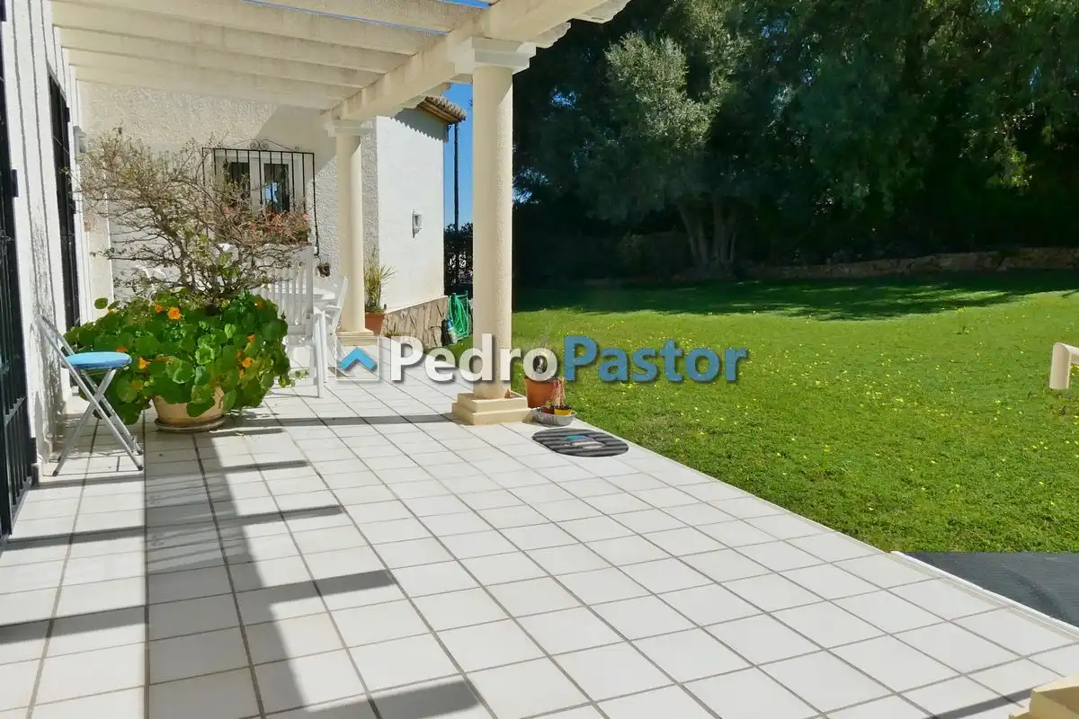 Detached house with pool for sale in El Montgó, imagen 9