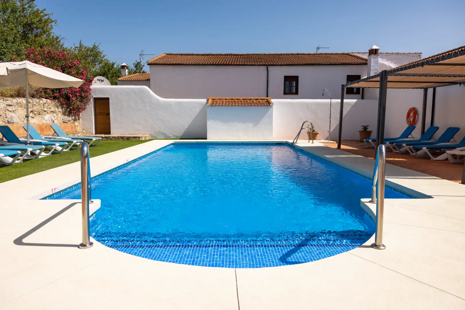 Piscina de Finca rústica en venta en Montejaque con Aire acondicionado, Jardín privado y Terraza
