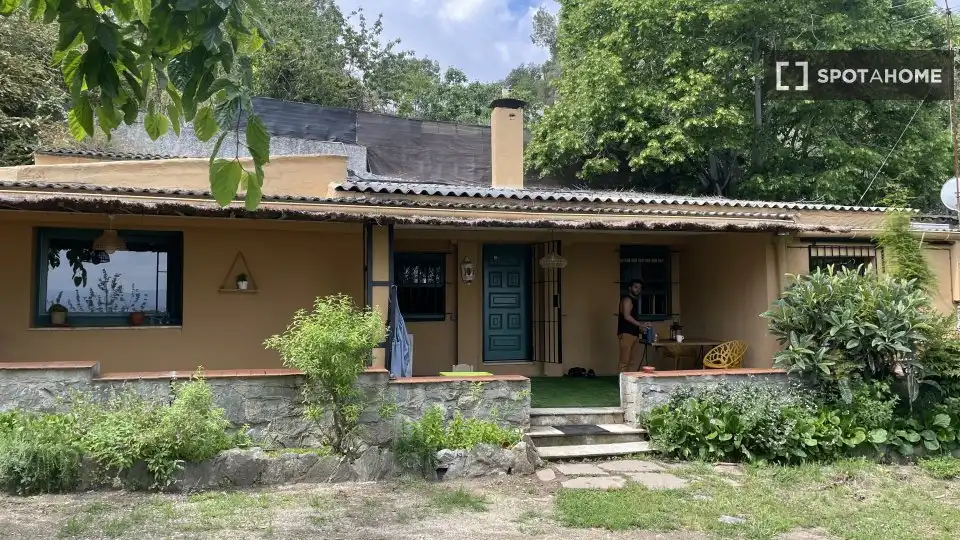 Vista exterior de Pis per a compartir en Sant Feliu de Llobregat amb Aire condicionat, Terrassa i Moblat