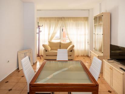 Living room of Flat for sale in  Granada Capital  with Air Conditioner