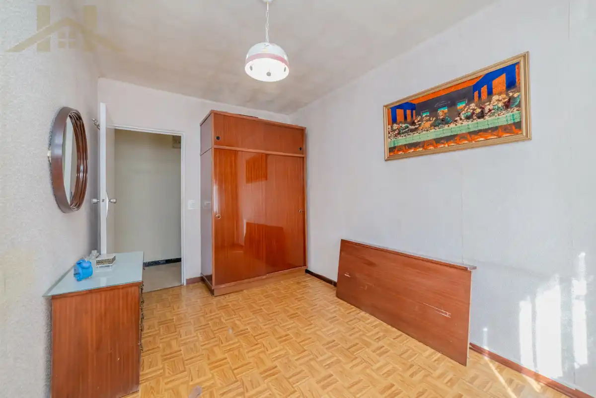 Habitación de Piso en venta en Madrid con Trastero
