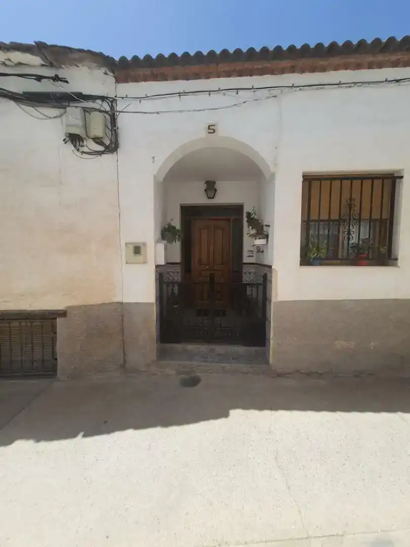 Vista exterior de Casa adosada en venda en Cádiar amb Piscina, Moblat i Forn