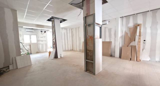 Local comercial en Alquiler en Calle ECHEGARAY en Metro - Auditorio
