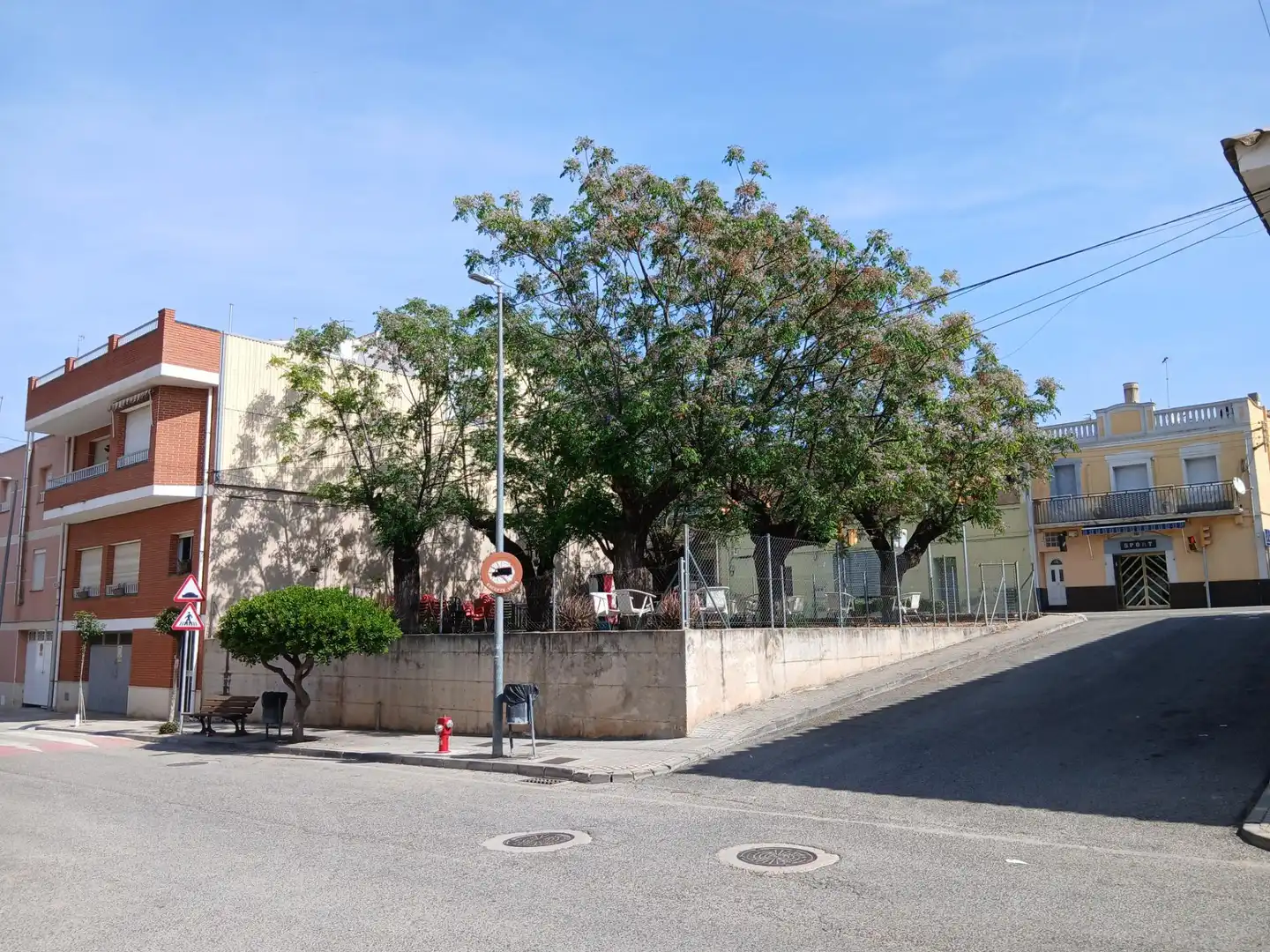 Lands and plots for sale in Masdenverge