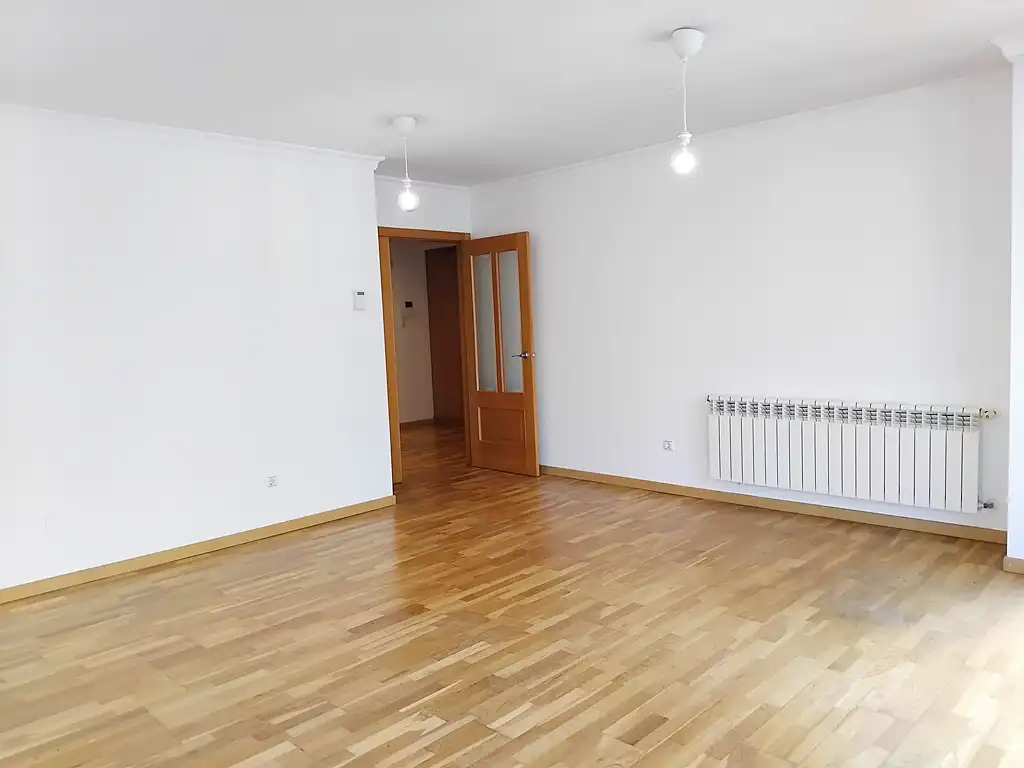 Sala de estar de Piso en venta en A Coruña Capital  con Calefacción, Parquet y Trastero