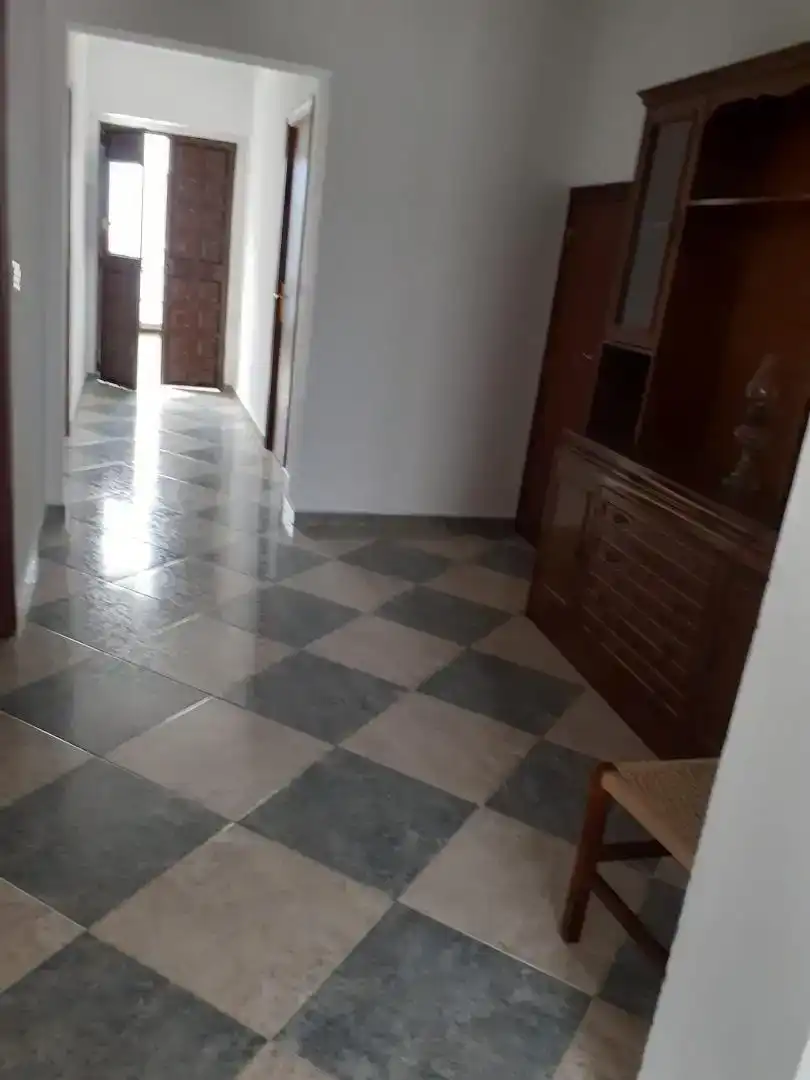 Casa adosada en venda en El Almendro amb Jardí privat i Moblat