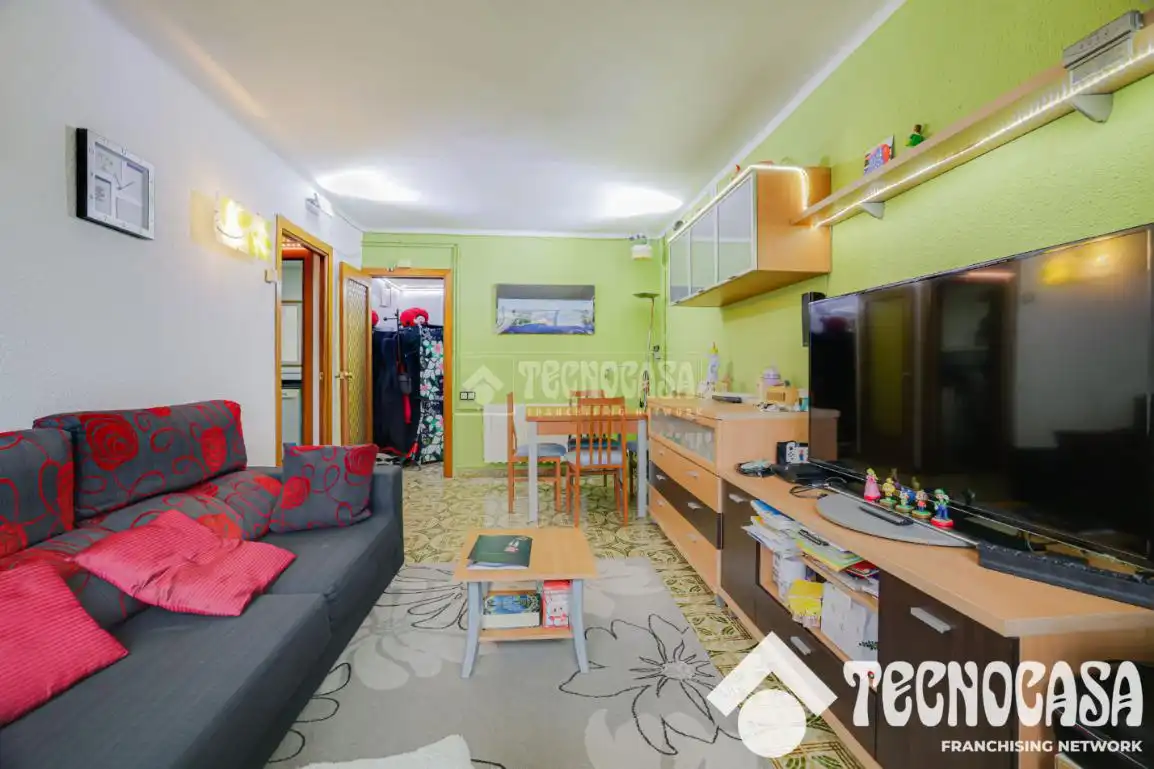 Living room of Flat for sale in Santa Coloma de Gramenet  with Heating