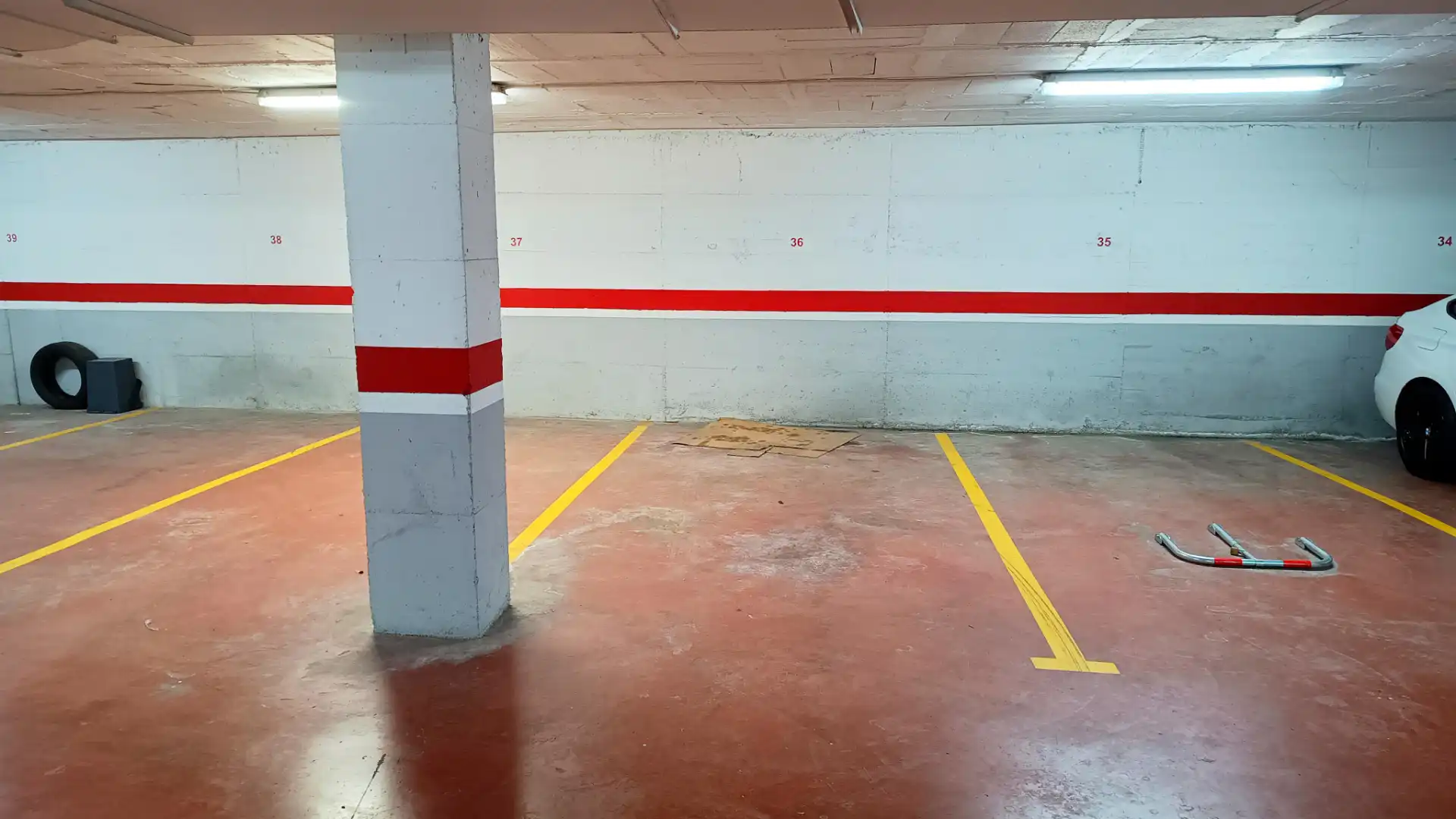 Parking of Flat for sale in Sort  with Heating, Parquet flooring and Furnished
