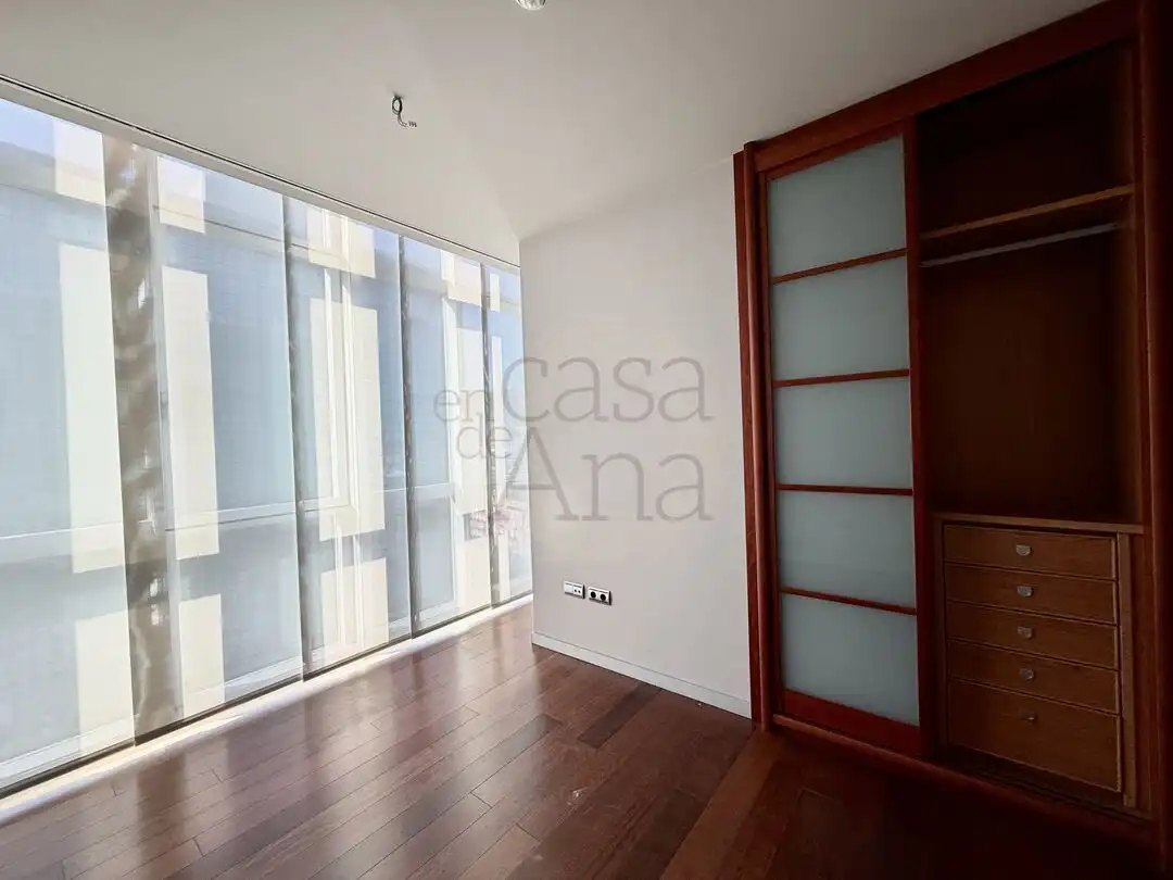 Habitación de Piso en venta en Bilbao  con Aire acondicionado, Calefacción y Trastero