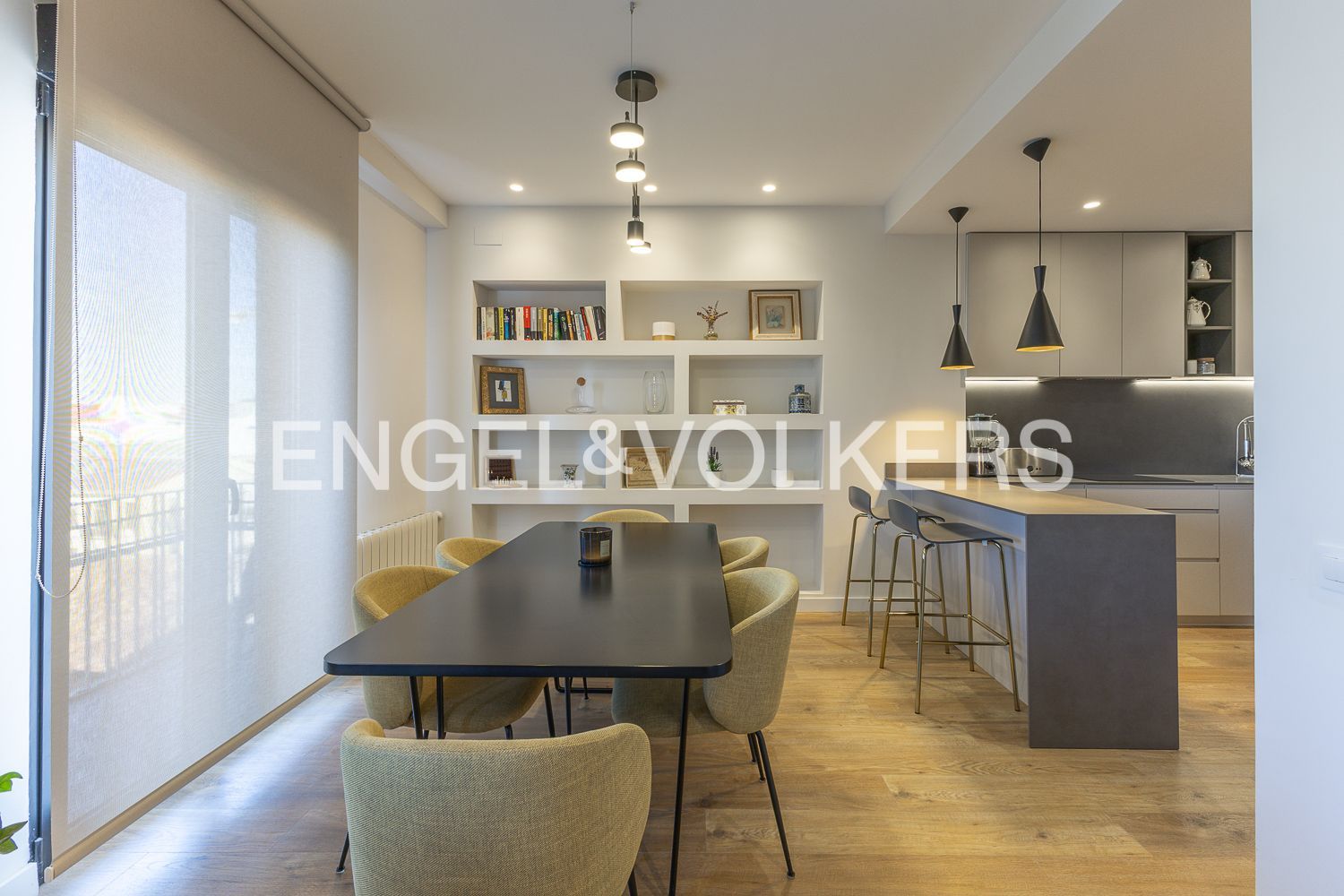 Menjador de Apartament de lloguer en  Valencia Capital amb Aire condicionat, Calefacció i Terrassa