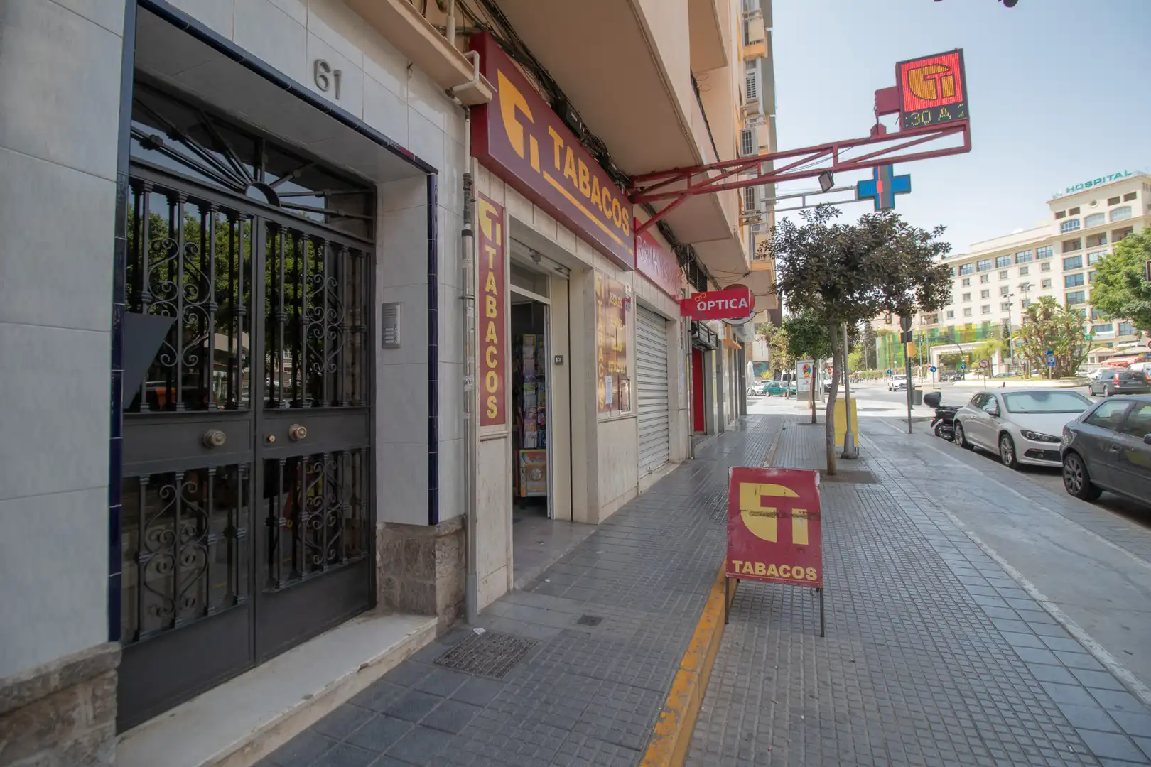 Exterior view of Flat for share in Málaga  with Air Conditioner, Heating and Terrace