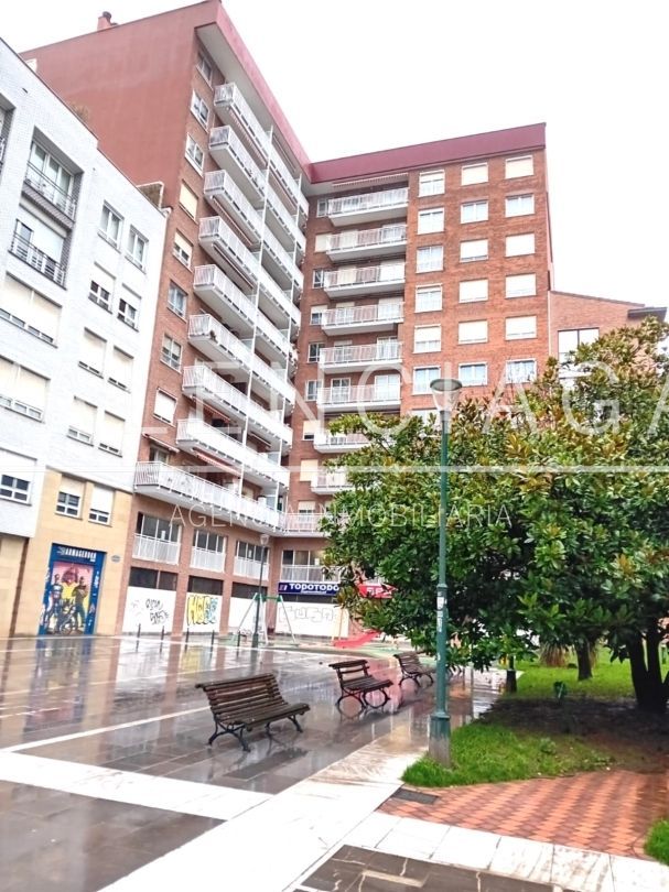 Exterior view of Flat for sale in Donostia - San Sebastián   with Heating, Private garden and Balcony