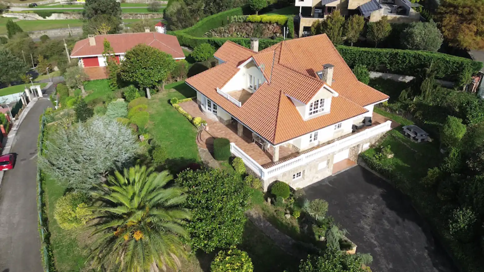 Vista exterior de Casa o xalet en venda en Gijón  amb Calefacció, Parquet i Terrassa