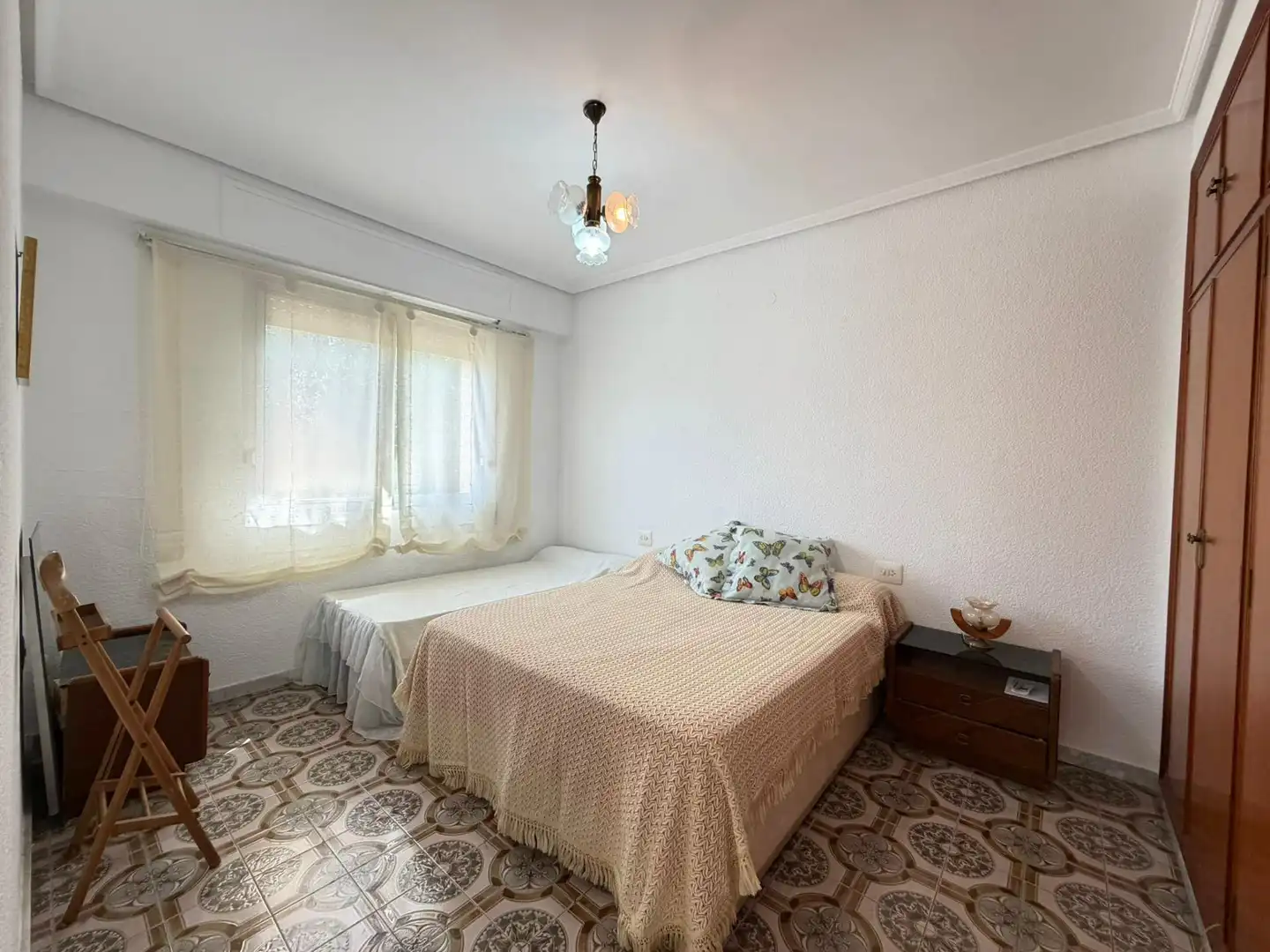 Habitación de Casa o chalet en venta en Torrent con Jardín privado, Terraza y Trastero